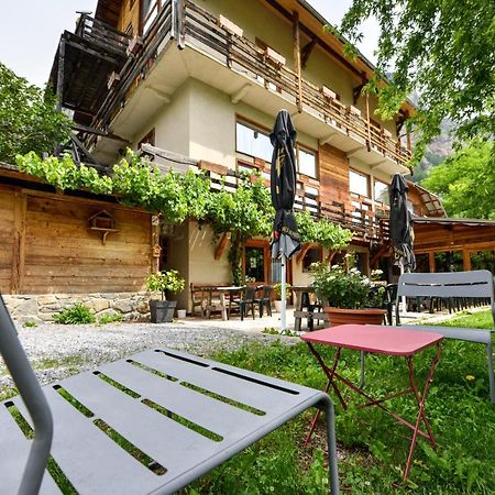 Hotel Restaurant Gites Les 5 Saisons Freissinieres Dış mekan fotoğraf
