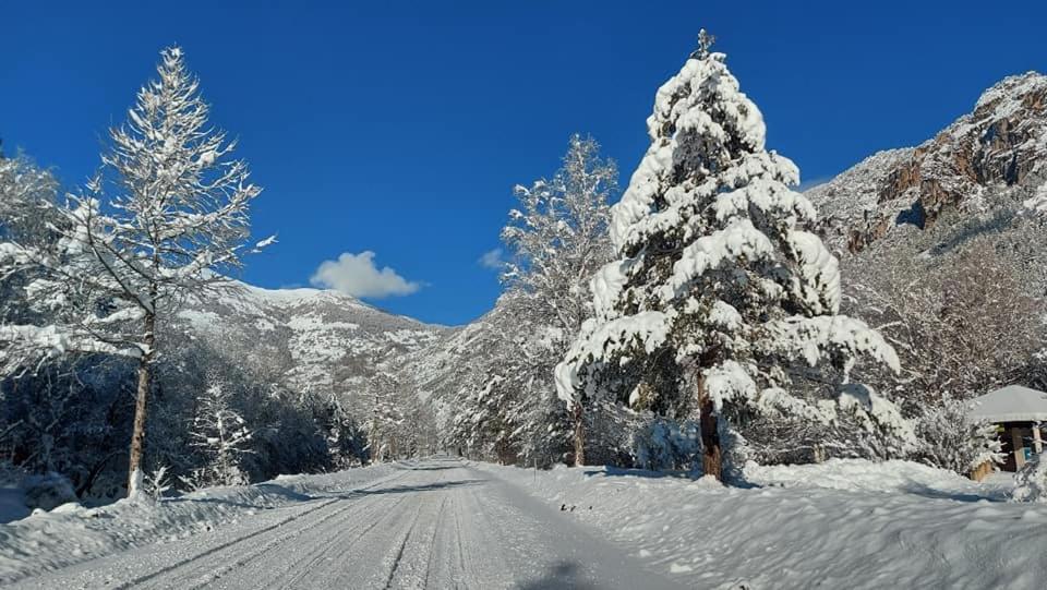 Hotel Restaurant Gites Les 5 Saisons Freissinieres Dış mekan fotoğraf