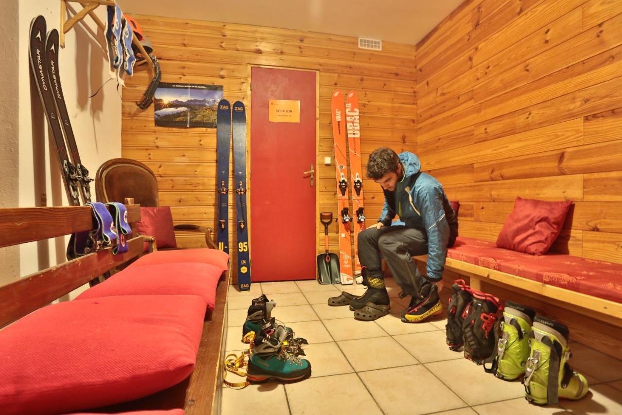Hotel Restaurant Gites Les 5 Saisons Freissinieres Dış mekan fotoğraf